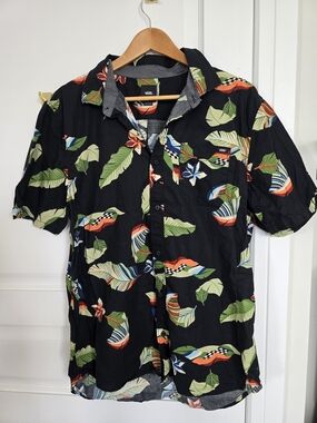 Vans Black Short-Sleeve Tropical Print Button-Down Shirt